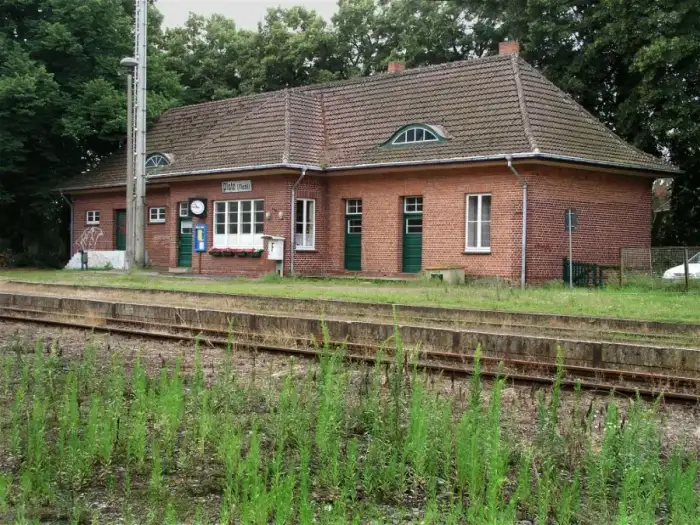 Plate, Ausschnitt